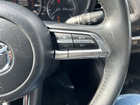 Used 2020 MAZDA MAZDA3 Hatchback w/ Preferred Package image 13