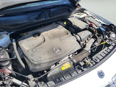 Used 2019 Mercedes-Benz GLA 250 4MATIC w/ Premium Package image 25