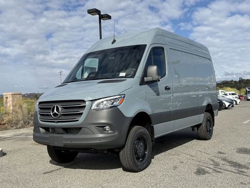 New 2026 Mercedes-Benz Sprinter 2500 image 2