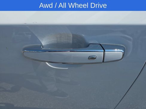 Used 2023 GMC Terrain Denali AWD/4WD image 11
