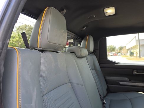 Used 2025 Toyota Tacoma Trailhunter image 18