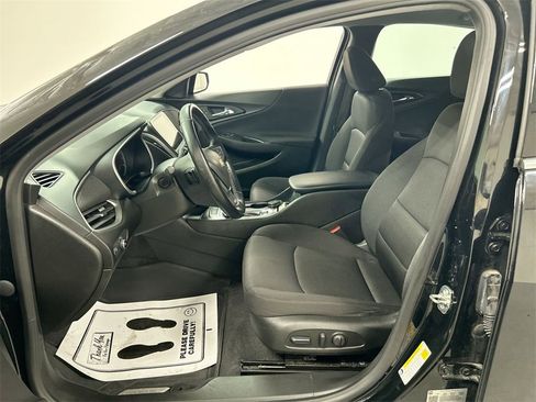 Used 2023 Chevrolet Malibu RS w/ LPO, Floor Liner Package image 9