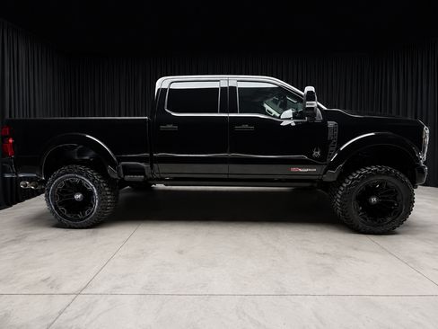 Used 2026 Ford F250 Lariat w/ Black Appearance Package AWD/4WD image 3