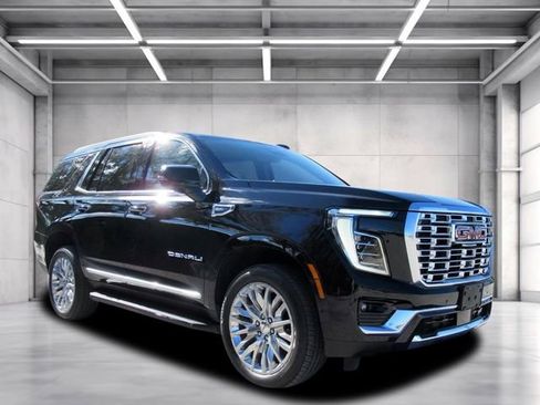Used 2025 GMC Yukon Denali image 1