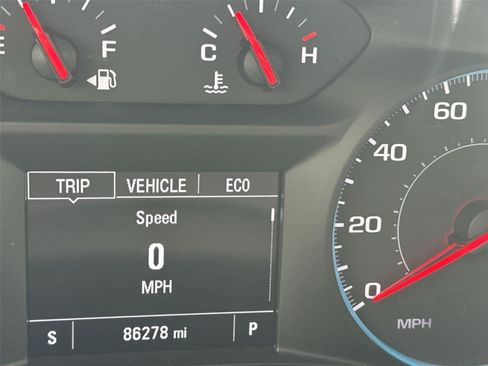 Used 2018 Chevrolet Equinox LT AWD/4WD image 30