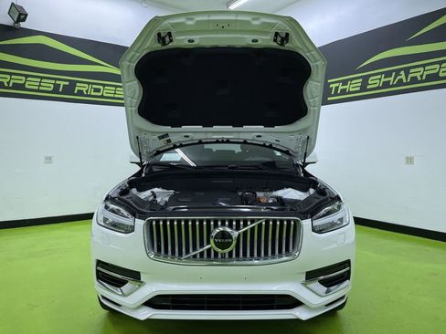 Used 2022 Volvo XC90 T8 Inscription Expression image 4