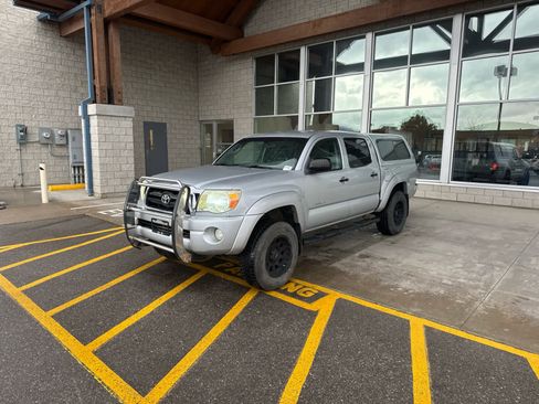 Used 2006 Toyota Tacoma 4x4 Double Cab image 1