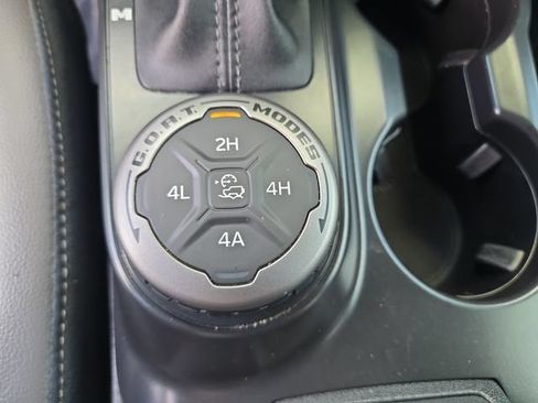 Used 2024 Ford Bronco Outer Banks AWD/4WD image 23