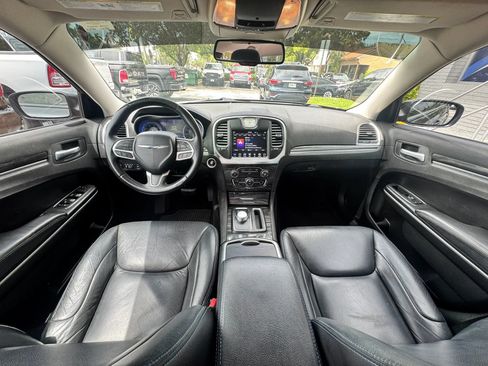 Used 2018 Chrysler 300 Touring w/ Sport Appearance Package RWD image 14