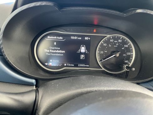 Used 2025 Nissan Versa SV image 37