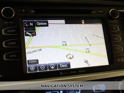 Used 2017 Toyota Highlander XLE image 3