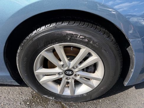 Used 2017 Hyundai Sonata SE w/ Cargo Package FWD image 6