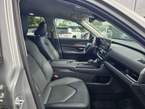 Certified 2026 Toyota Grand Highlander FWD image 10