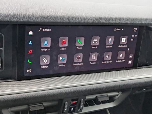 Certified 2025 Porsche Cayenne image 13