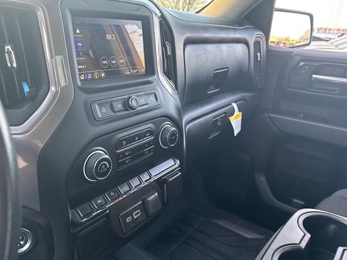 Used 2024 Chevrolet Silverado 1500 Custom w/ Turbomax Blackout Package image 18