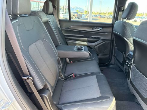 Used 2025 Jeep Grand Cherokee L Laredo w/ Trailer Tow Package AWD/4WD image 17