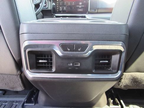 Used 2023 GMC Sierra 1500 Denali w/ Denali Reserve Package AWD/4WD image 33