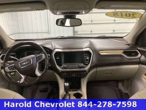 Used 2018 GMC Acadia Denali image 14