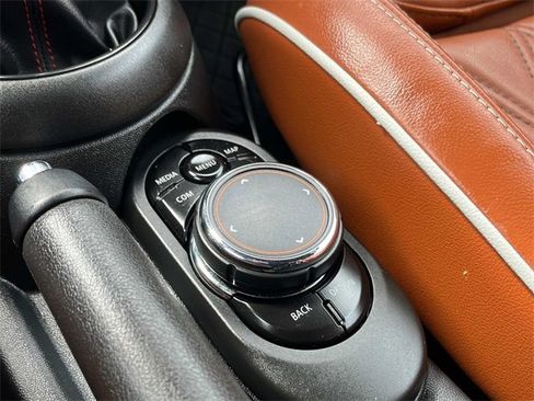Used 2019 MINI Cooper S image 21