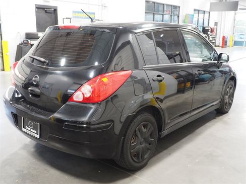 Used 2011 Nissan Versa 1.8 S w/ PWR Plus Pkg image 4