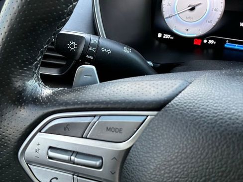 Used 2022 Hyundai Santa Fe Calligraphy image 29