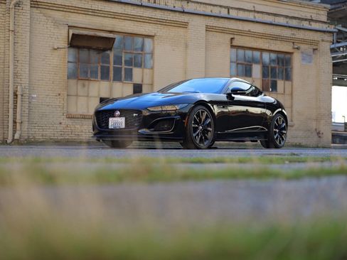 Used 2021 Jaguar F-TYPE R image 59