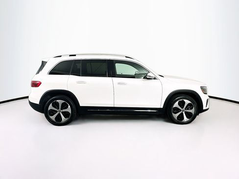 Used 2025 Mercedes-Benz GLB 250 image 10