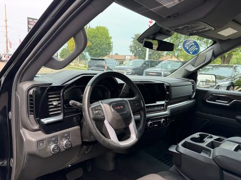 Used 2023 GMC Sierra 1500 Elevation AWD/4WD image 13