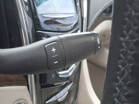 Used 2018 Cadillac Escalade Luxury image 16