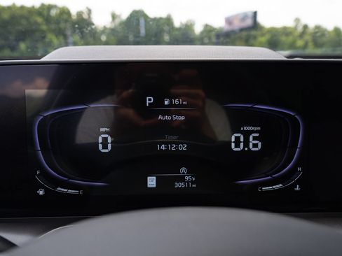Used 2025 Kia Telluride S FWD image 29