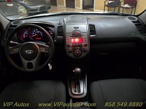 Used 2010 Kia Soul + FWD image 19