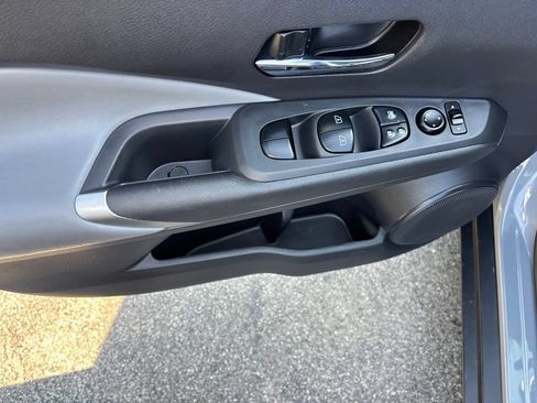 Used 2021 Nissan Kicks SR w/ SR Premium Package FWD image 17