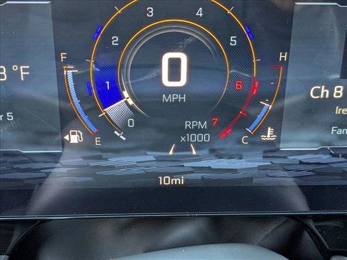 New 2026 Chevrolet Suburban LT image 11