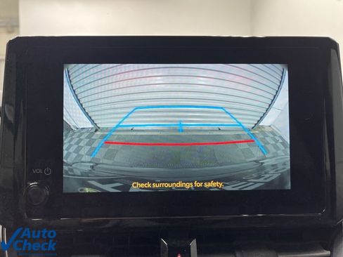 Used 2024 Toyota Corolla SE image 11