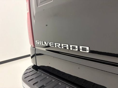 Used 2025 Chevrolet Silverado 1500 LT AWD/4WD image 24