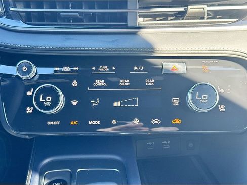 Used 2026 INFINITI QX60 Sport w/ Dark Cargo Package image 17