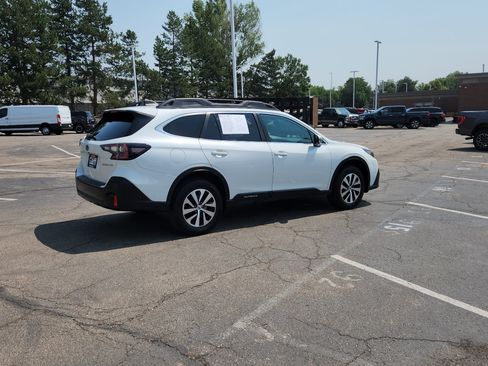 Used 2021 Subaru Outback Premium AWD/4WD image 9