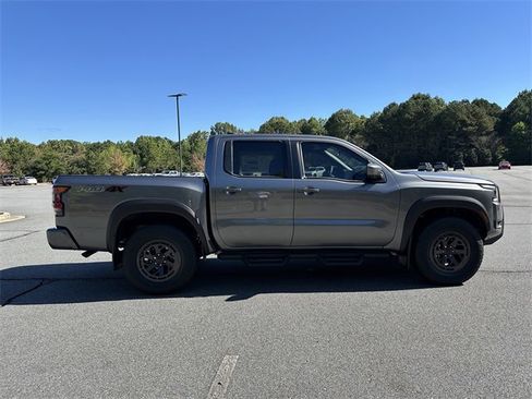 New 2026 Nissan Frontier PRO-4X w/ Pro-4x Convenience Package image 9