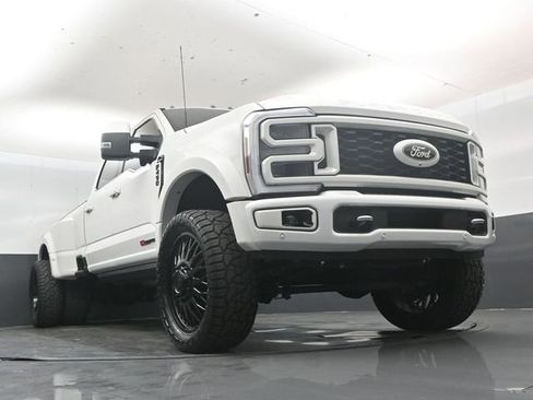 Used 2024 Ford F450 Limited w/ FX4 Off-Road Package AWD/4WD image 47