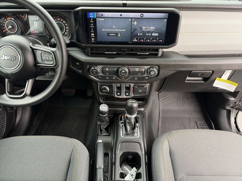 Certified 2026 Jeep Wrangler Sport AWD/4WD image 13