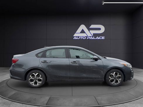 Used 2021 Kia Forte LXS image 8