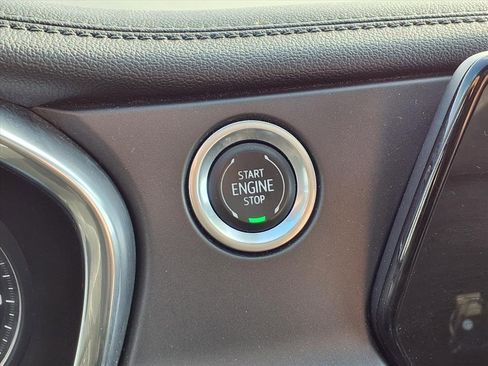 Used 2019 Chevrolet Blazer LT w/ Sun and Wheels Package image 30