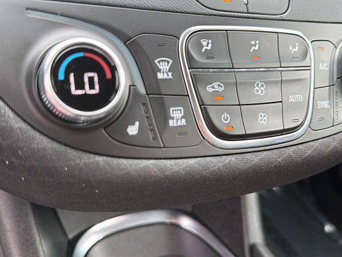 Used 2025 Chevrolet Malibu LT FWD image 26