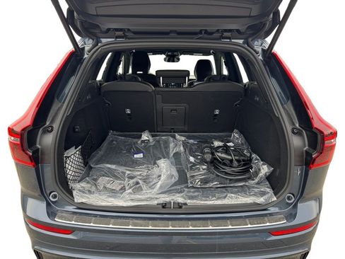 New 2026 Volvo XC60 T8 Ultra w/ Protection Package Premier AWD/4WD image 6