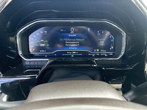 Used 2025 Chevrolet Silverado 2500 LTZ w/ Z71 Chrome Sport Edition image 16