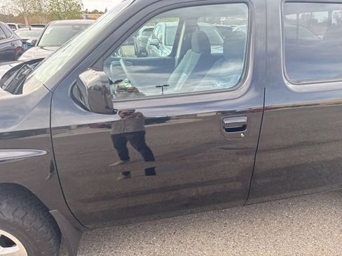 Used 2012 Honda Ridgeline RTS image 3