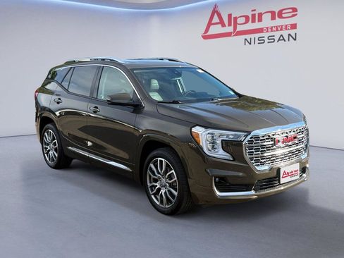 Used 2023 GMC Terrain Denali w/ LPO, Floor Liner Package AWD/4WD image 7