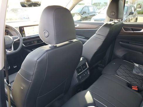 New 2026 Volkswagen Atlas SEL Premium R-Line AWD/4WD image 11