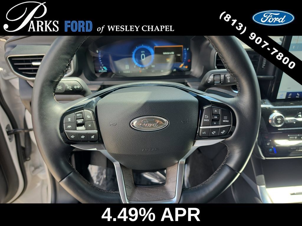 Certified 2022 Ford Explorer Platinum w/ Equipment Group 601A AWD/4WD image 29