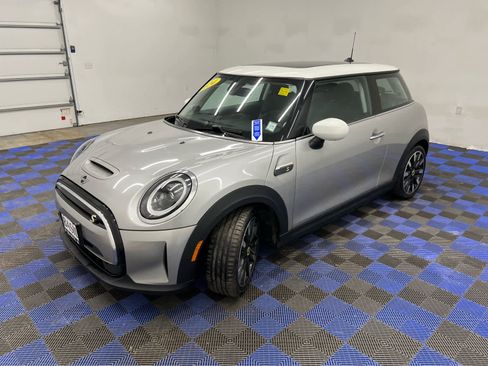 Used 2024 MINI Cooper SE image 8